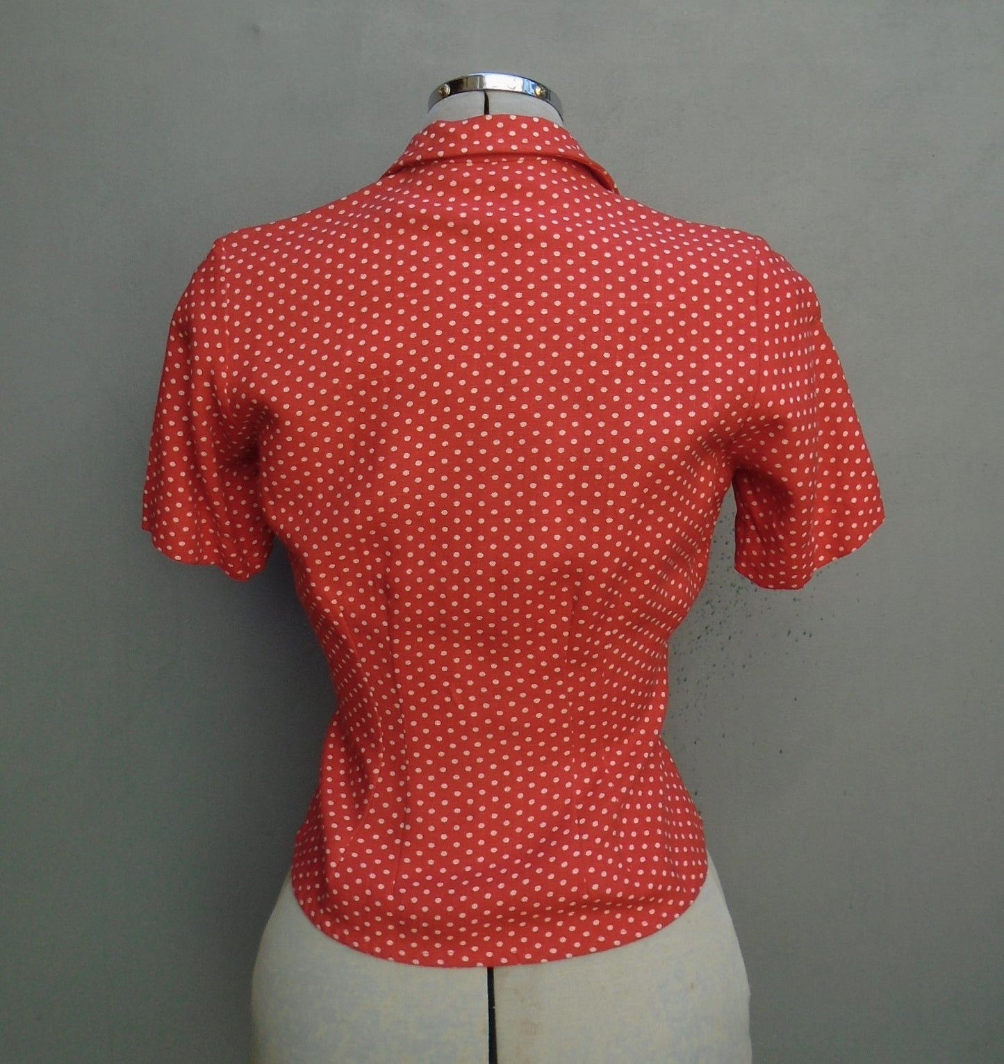 Outstanding Vintage CC41 1940s Blouse Red White Spotty Polka Dot UK XS