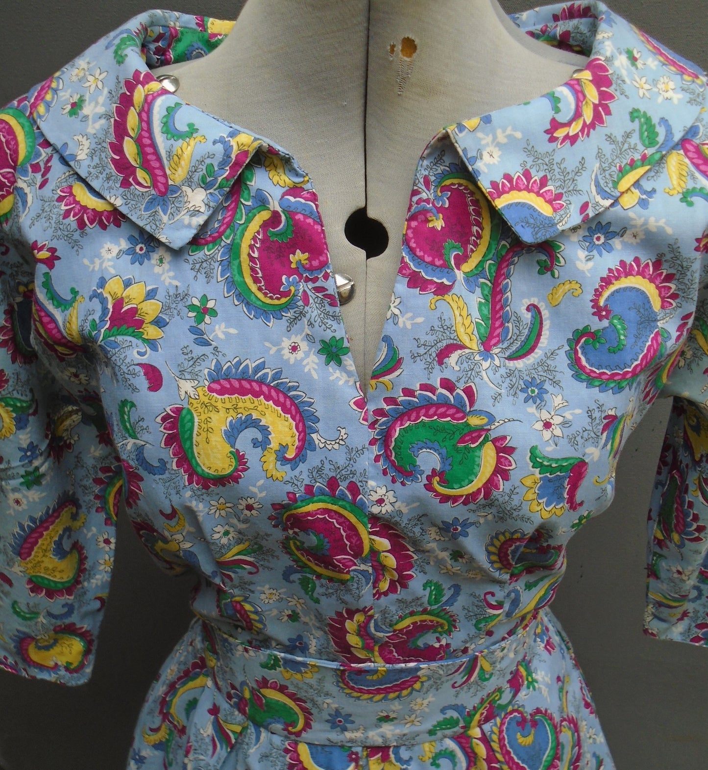 Original 1950s Dress Novelty Print Bold Floral Blue Yellow Cotton UK S/M