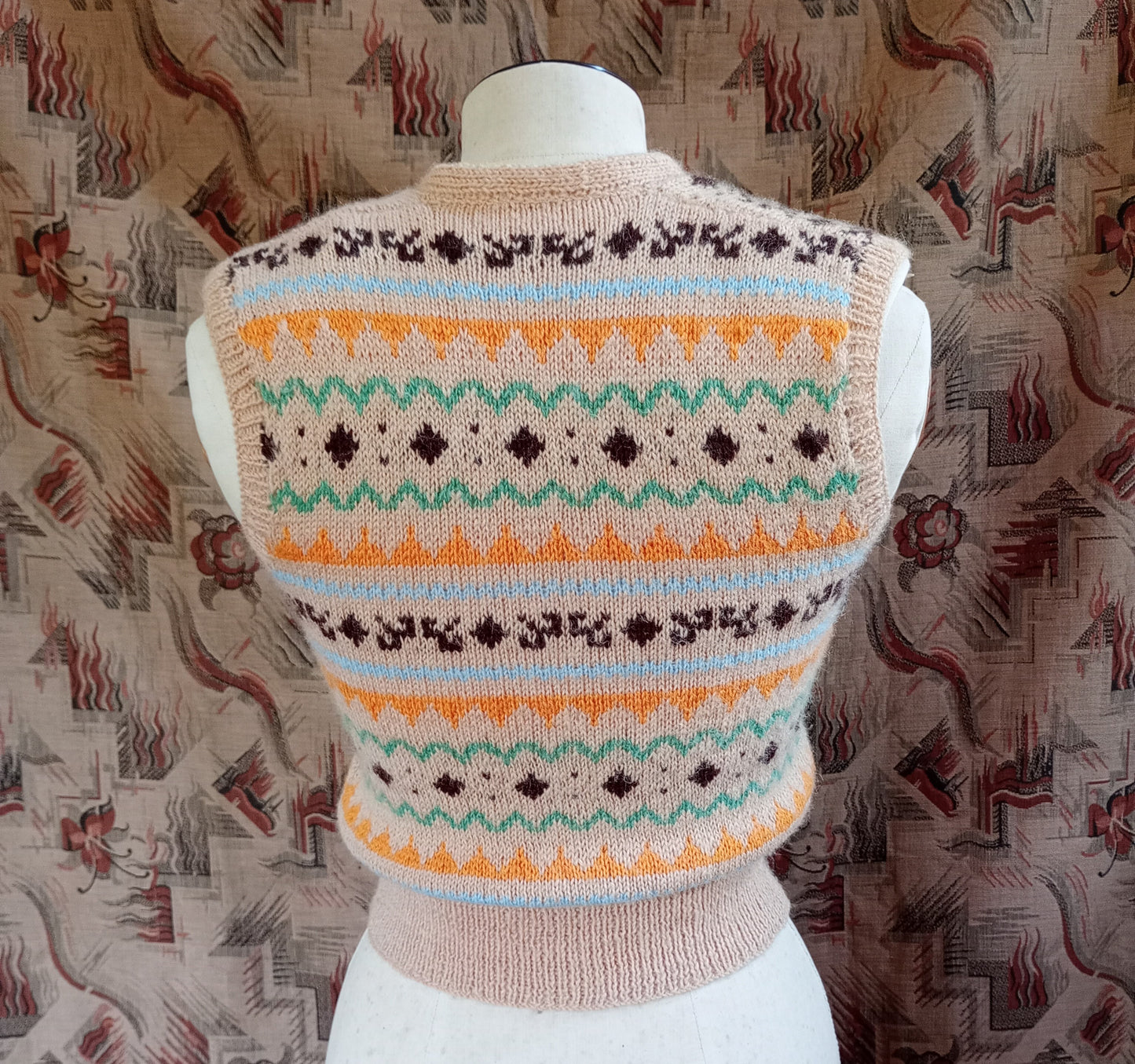 Vintage 1950s Hand Knitted Waistcoat Fair Isle Beige Sleeveless Cardigan Bust 30" Womens UK XXS