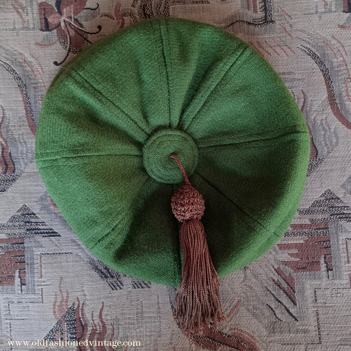Vintage 1950s Green Wool Beret Brown Tassel 40s