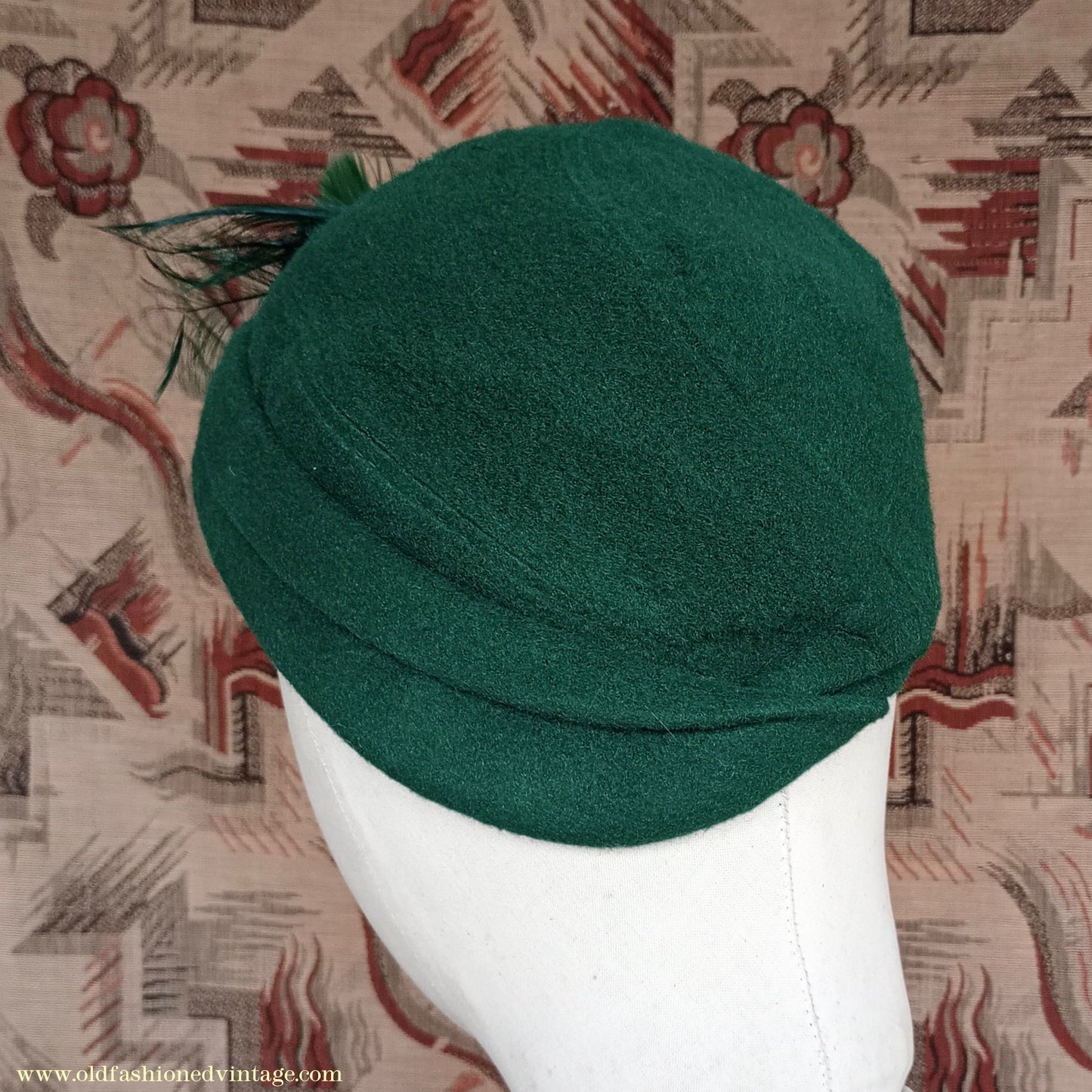 Vintage 1940s 50s Green Fleecy Wool Hat Asymmetrical Juliet Cap