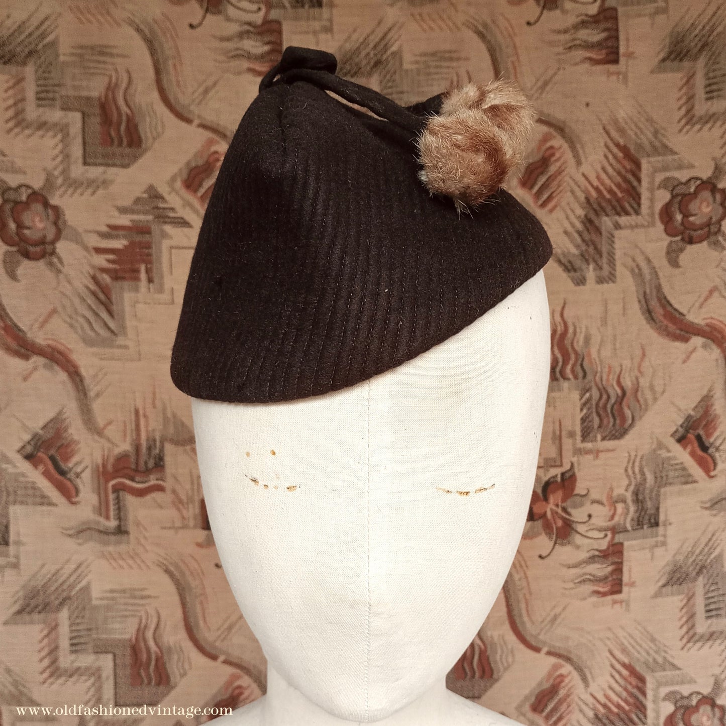 Vintage 1930s 1940s French Brown Felt Hat Forage Side Cap Pom Pom Fur Trim