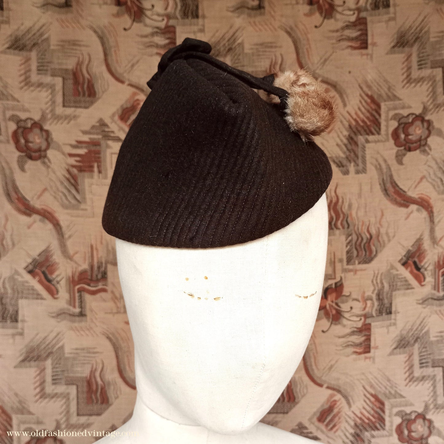 Vintage 1930s 1940s French Brown Felt Hat Forage Side Cap Pom Pom Fur Trim