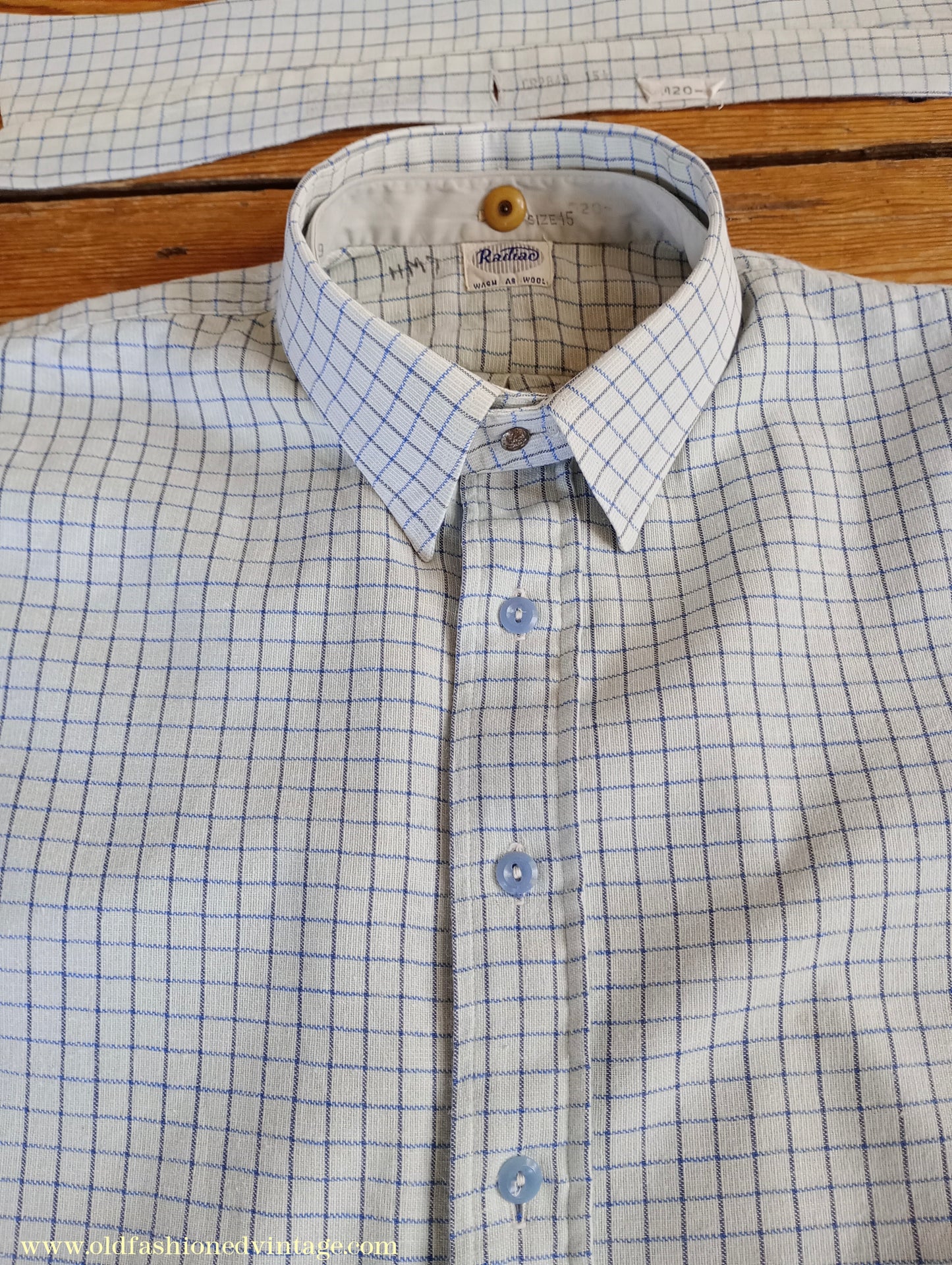 Vintage Mens 1940s Radiac Pullover Collarless Shirt & Collars Blue Check Cotton Work Grandad British Half Placket S