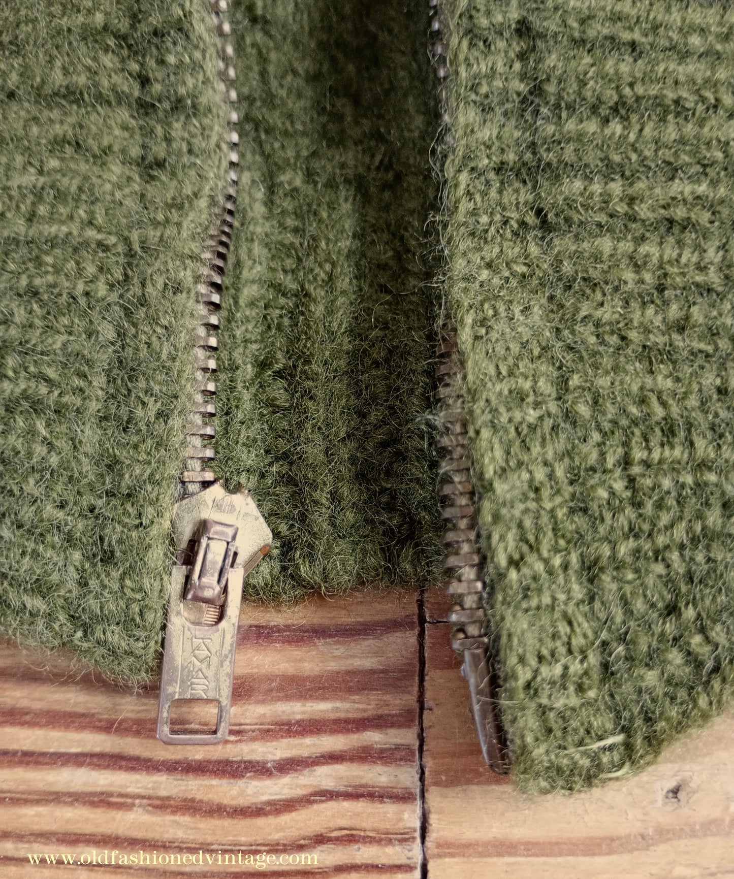 Vintage Mens 1950s Knitted Lumberjacket Zip Up Cardigan Sweater Olive Green Wool S/M