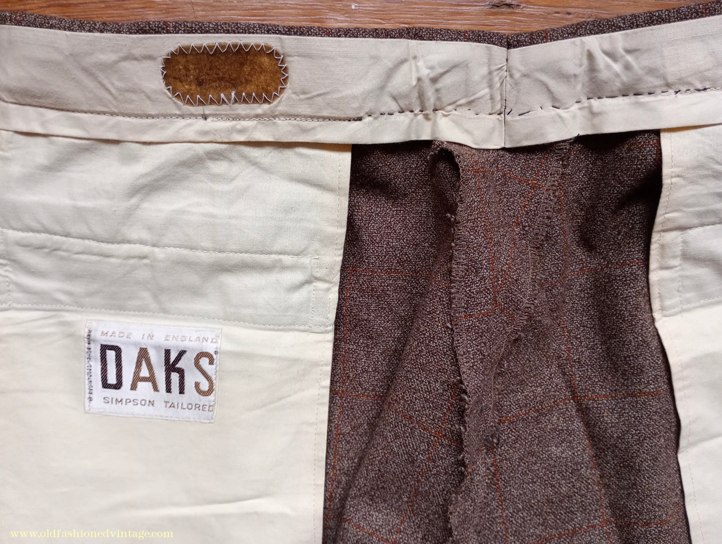 Vintage Mens 1960s DAKS Simpson Tweed Suit Olive Brown Orange Windowpane Wool 2 Piece 44"