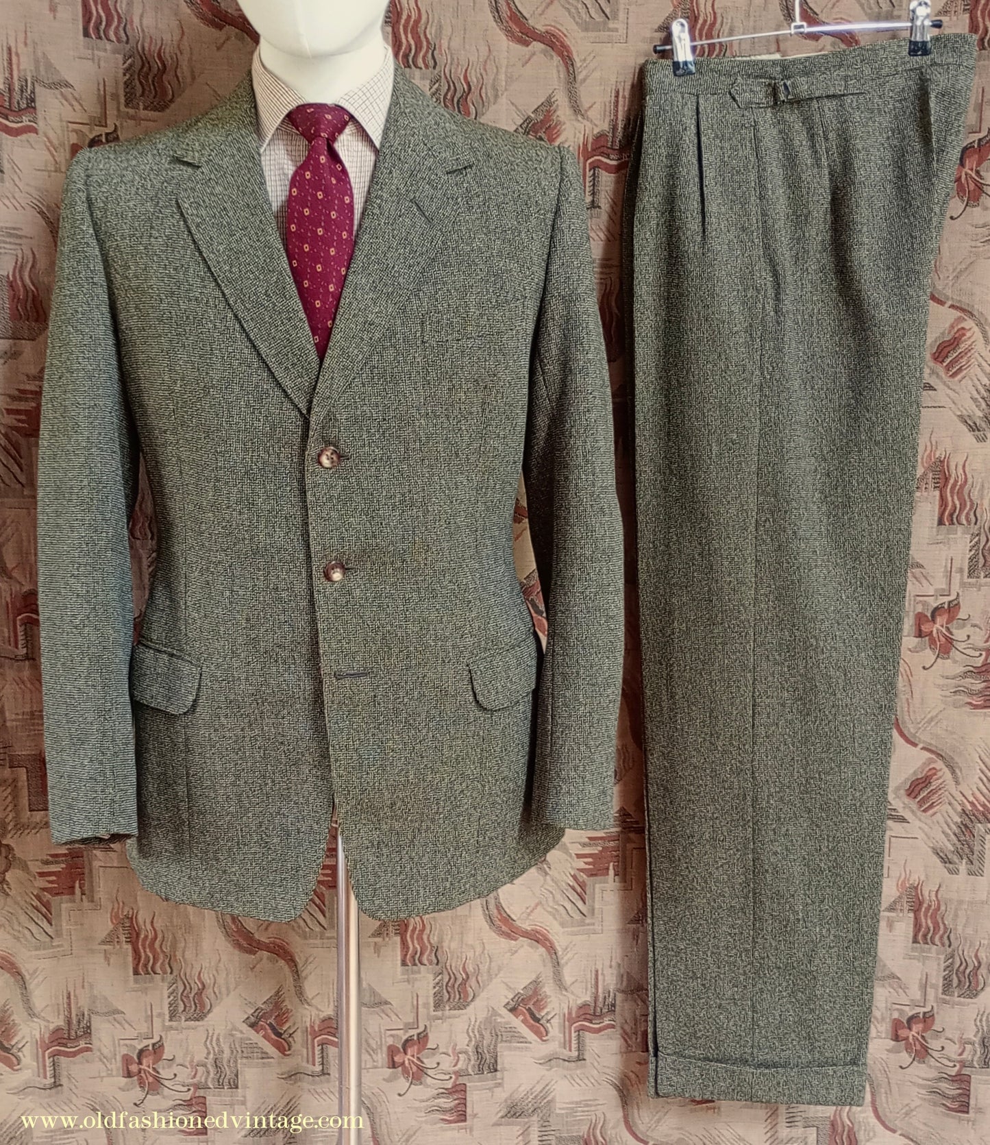 Vintage Mens Early 1960s London Bespoke Tailored Tweed Suit Olive Green Wool 2 Piece 38" Long