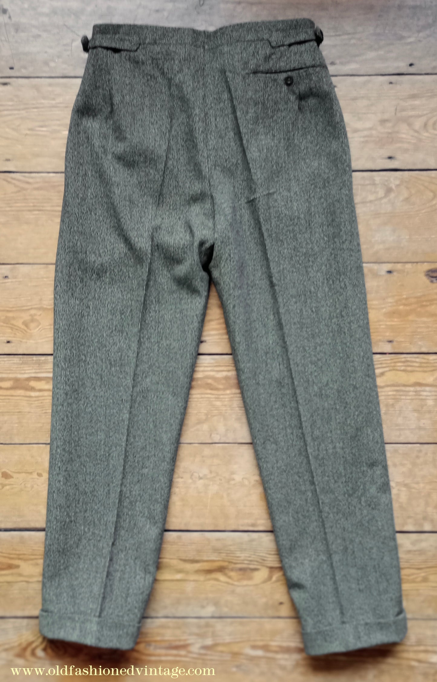 Vintage Mens Early 1960s London Bespoke Tailored Tweed Suit Olive Green Wool 2 Piece 38" Long