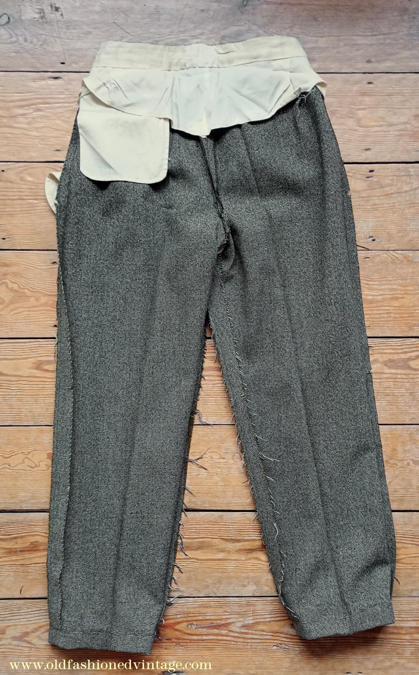 Vintage Mens Early 1960s London Bespoke Tailored Tweed Suit Olive Green Wool 2 Piece 38" Long