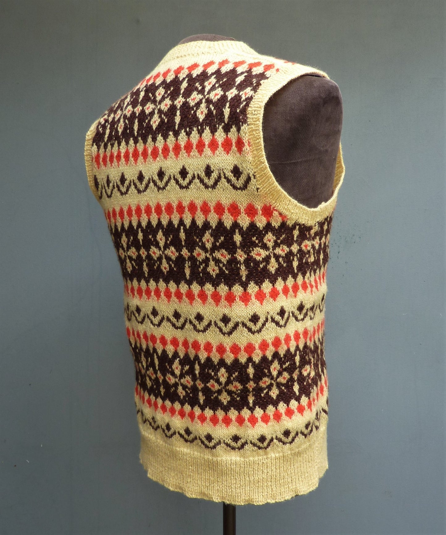 Vintage Mens Hand Knitted Fair Isle Slipover Sweater Vest Yellow Brown Red 1940s WW2 1950s Fairisle Tank Top