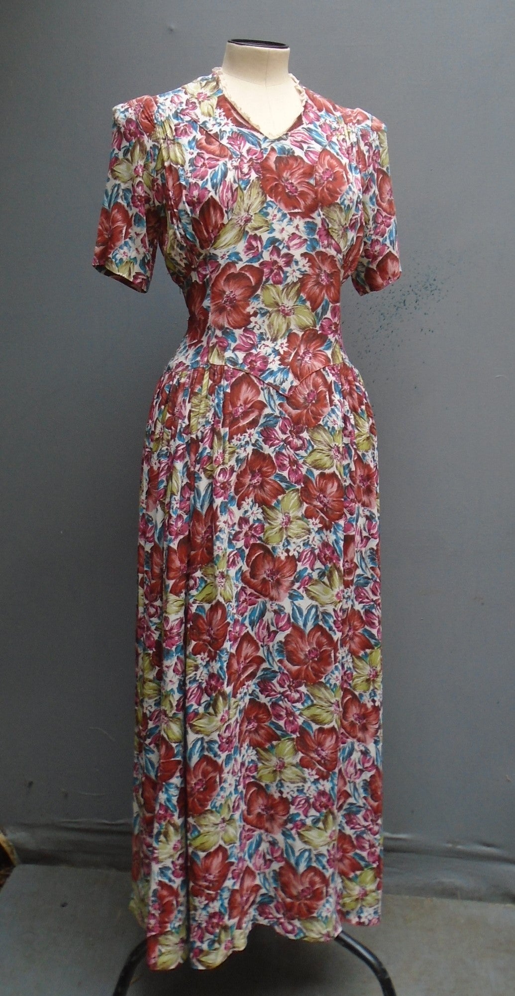 Vintage 1940s Afternoon Dress Novelty Bold Floral Print Long Garden Party Dance Gown UK S