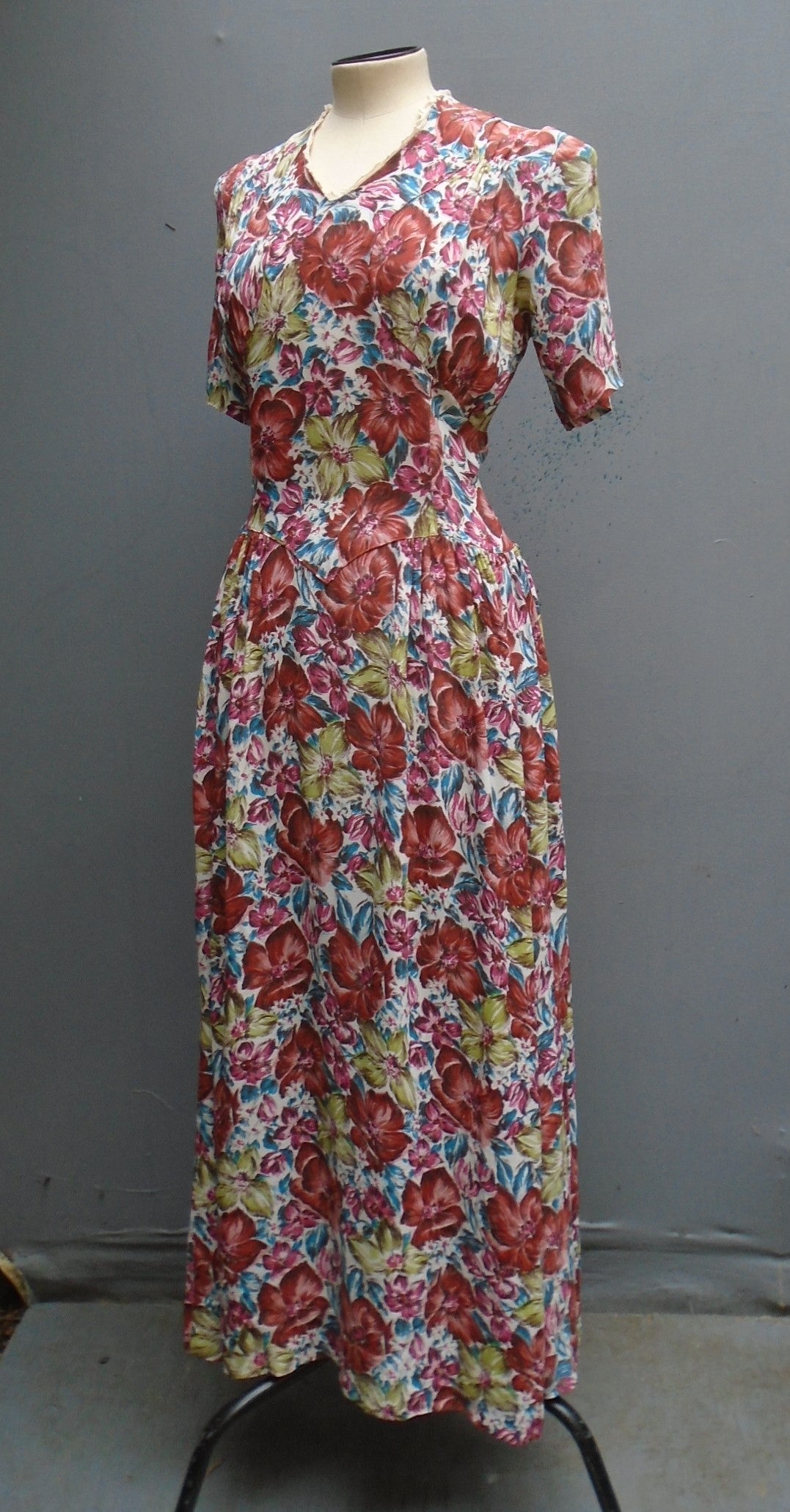 Vintage 1940s Afternoon Dress Novelty Bold Floral Print Long Garden Party Dance Gown UK S