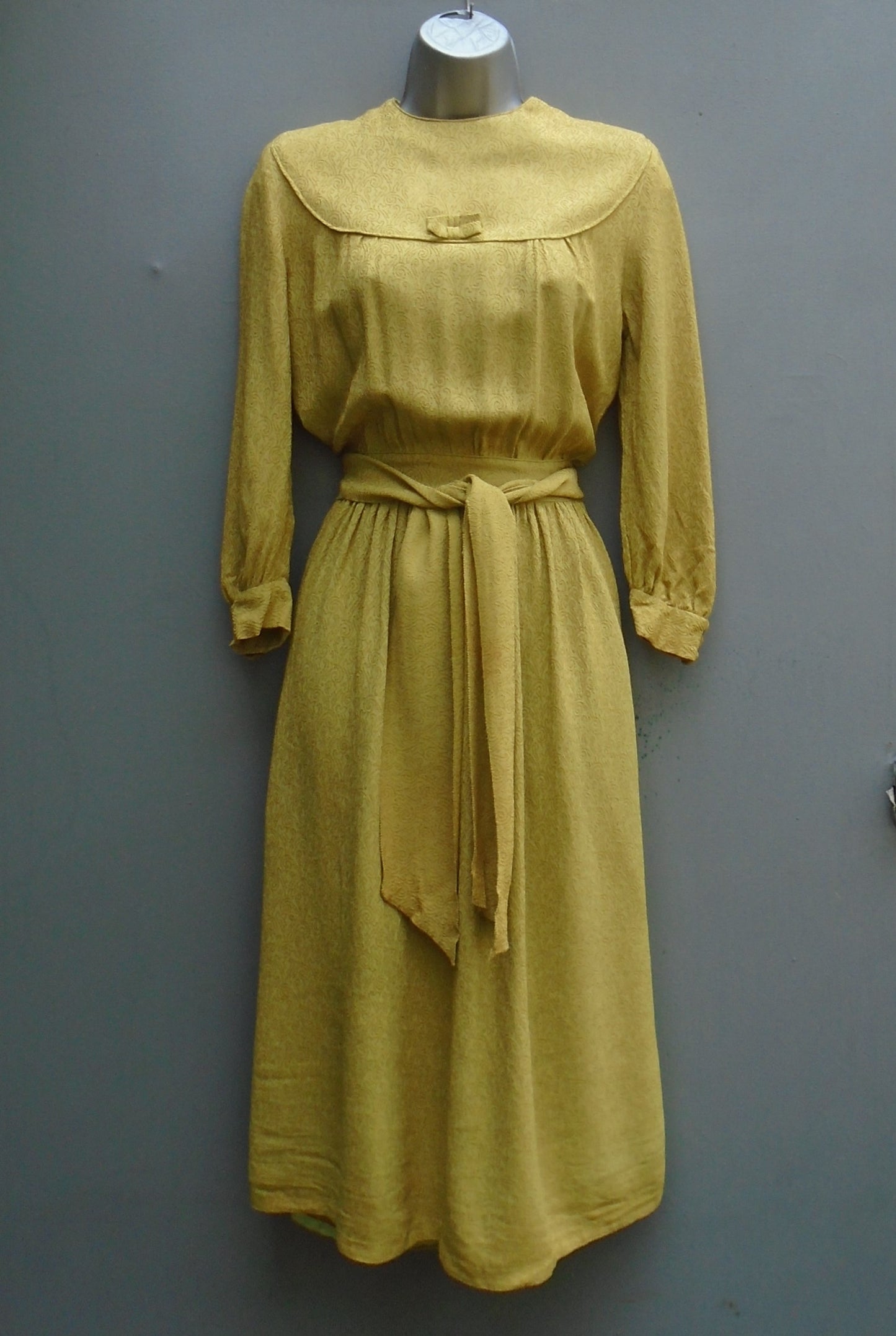 Original 1940s 30s Handmade Vintage Dress Chartreuse Rayon Crepe UK XS/S