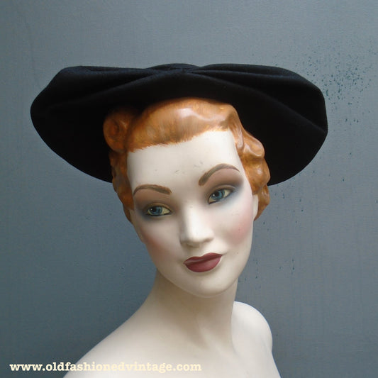 Vintage 1940s Black Felt Hat Bi-Corn Broad Brim Halo Beret