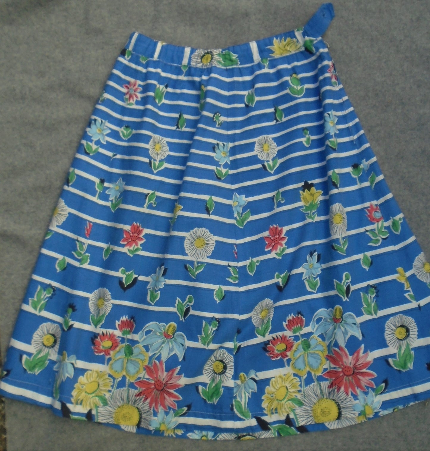 Original Vintage 1950s Cotton Skirt Novelty Print Striped Floral UK S