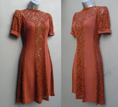 1940s Vintage Dress WW2 Rust Crepe Lace UK XS