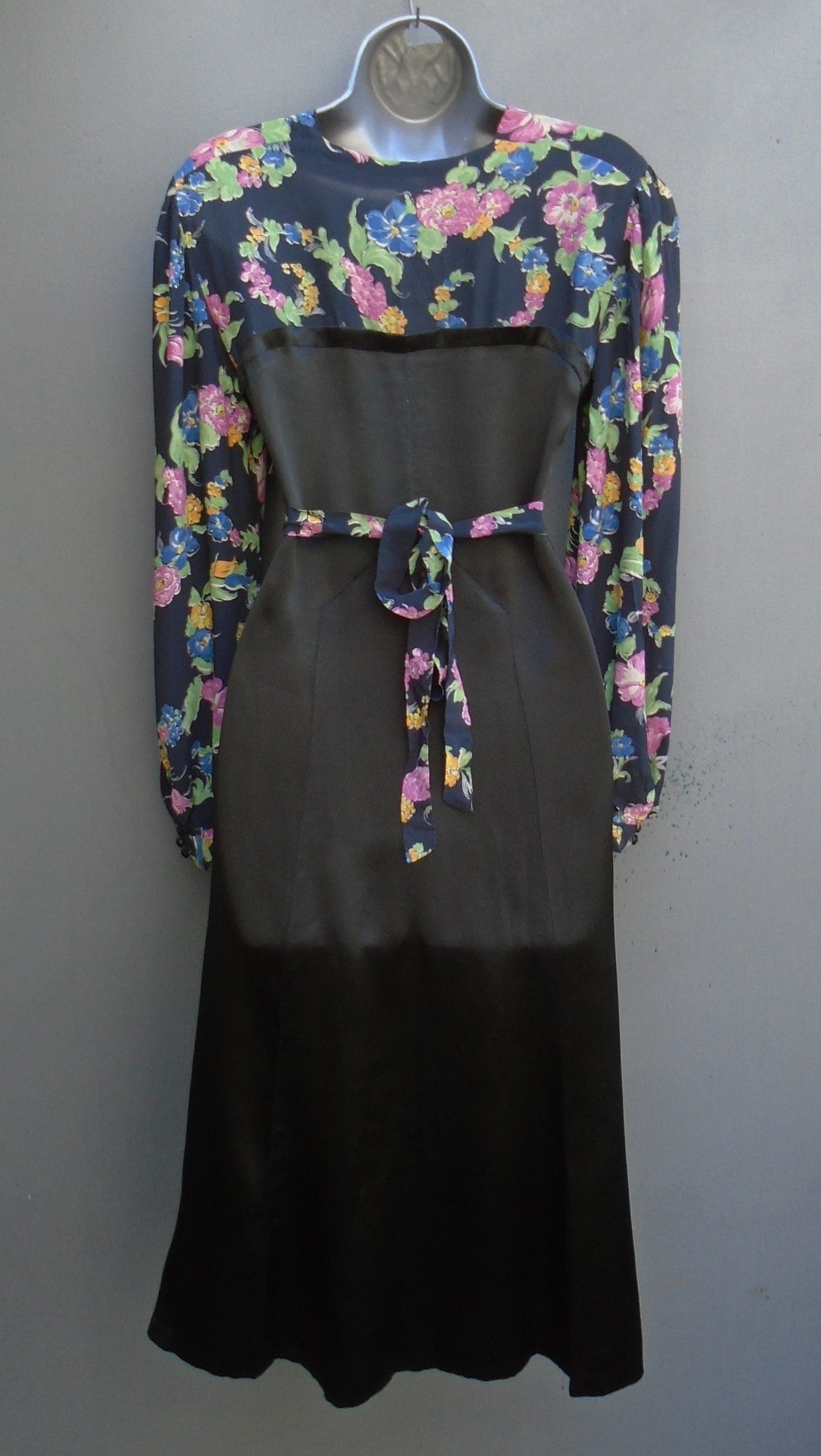 Vintage 1930s 2-Tone Dress Black Satin Floral Novelty Print UK XS