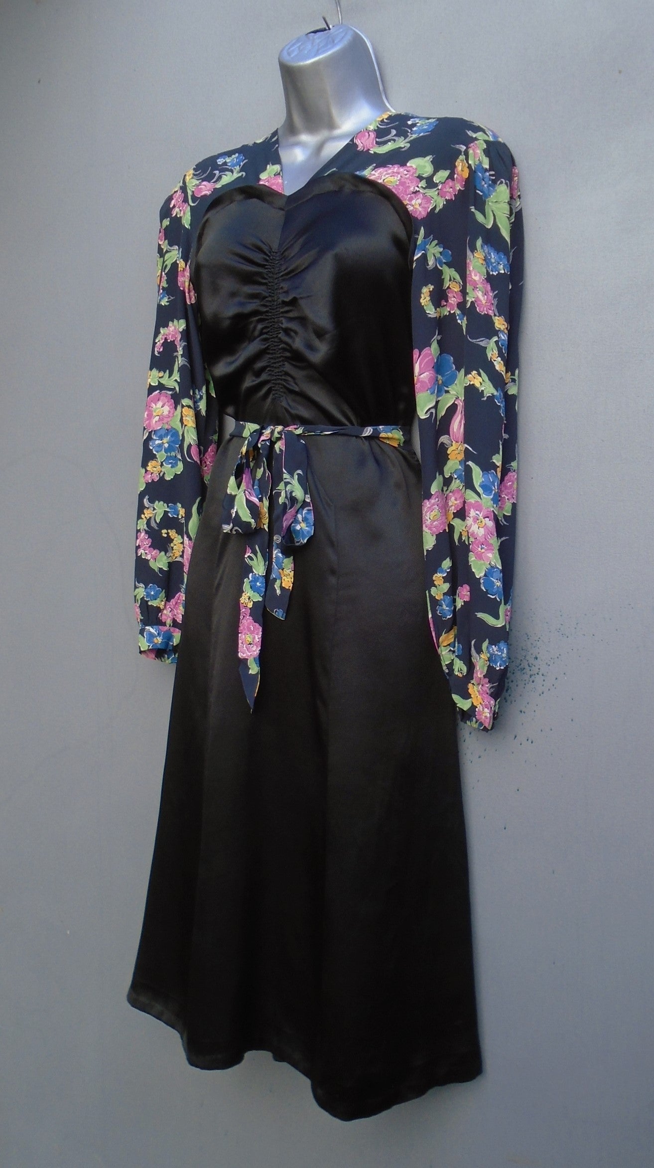 Vintage 1930s 2-Tone Dress Black Satin Floral Novelty Print UK XS