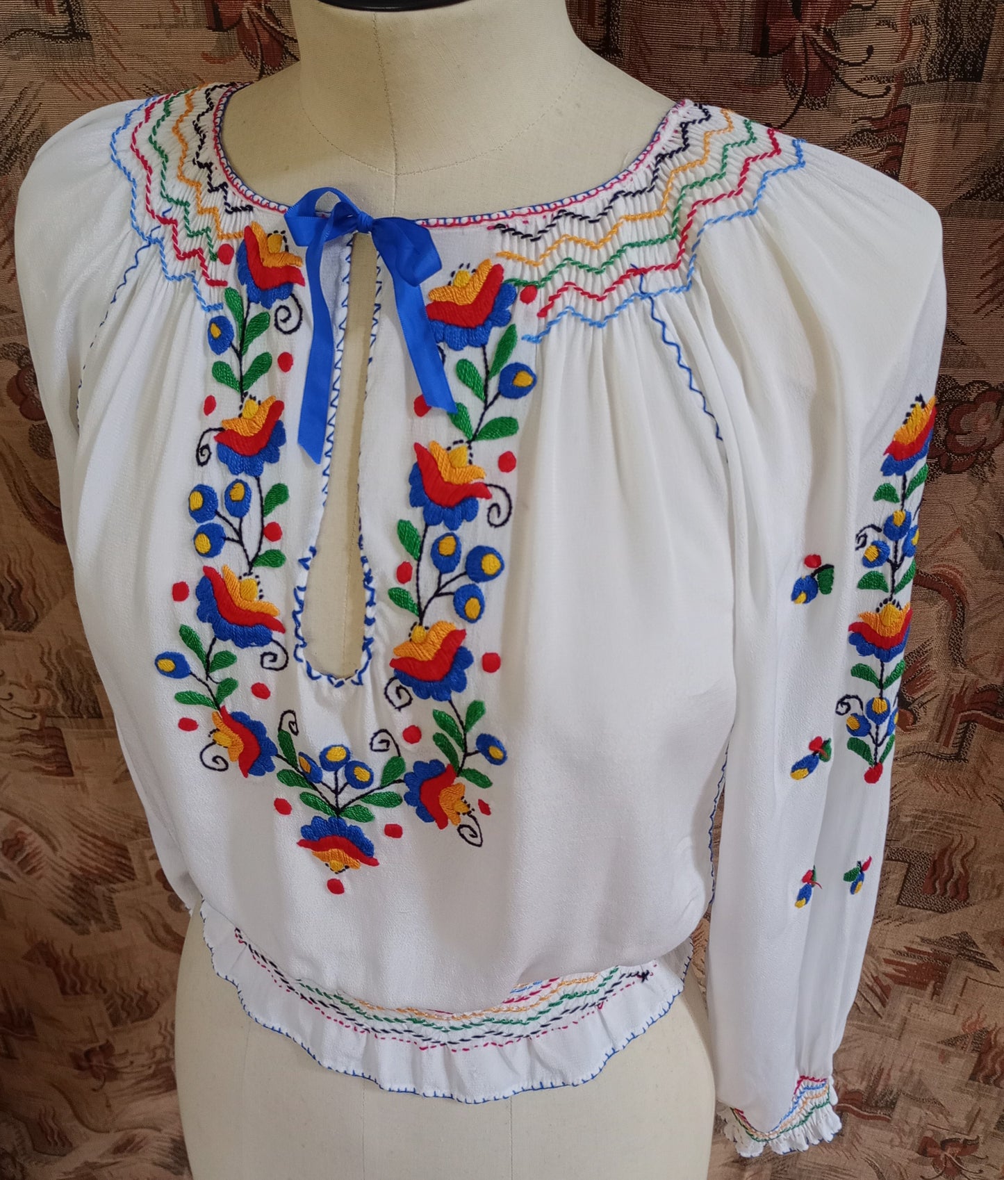 Vintage 1940s 50s Hungarian Style Hand Embroidered Peasant Blouse UK S