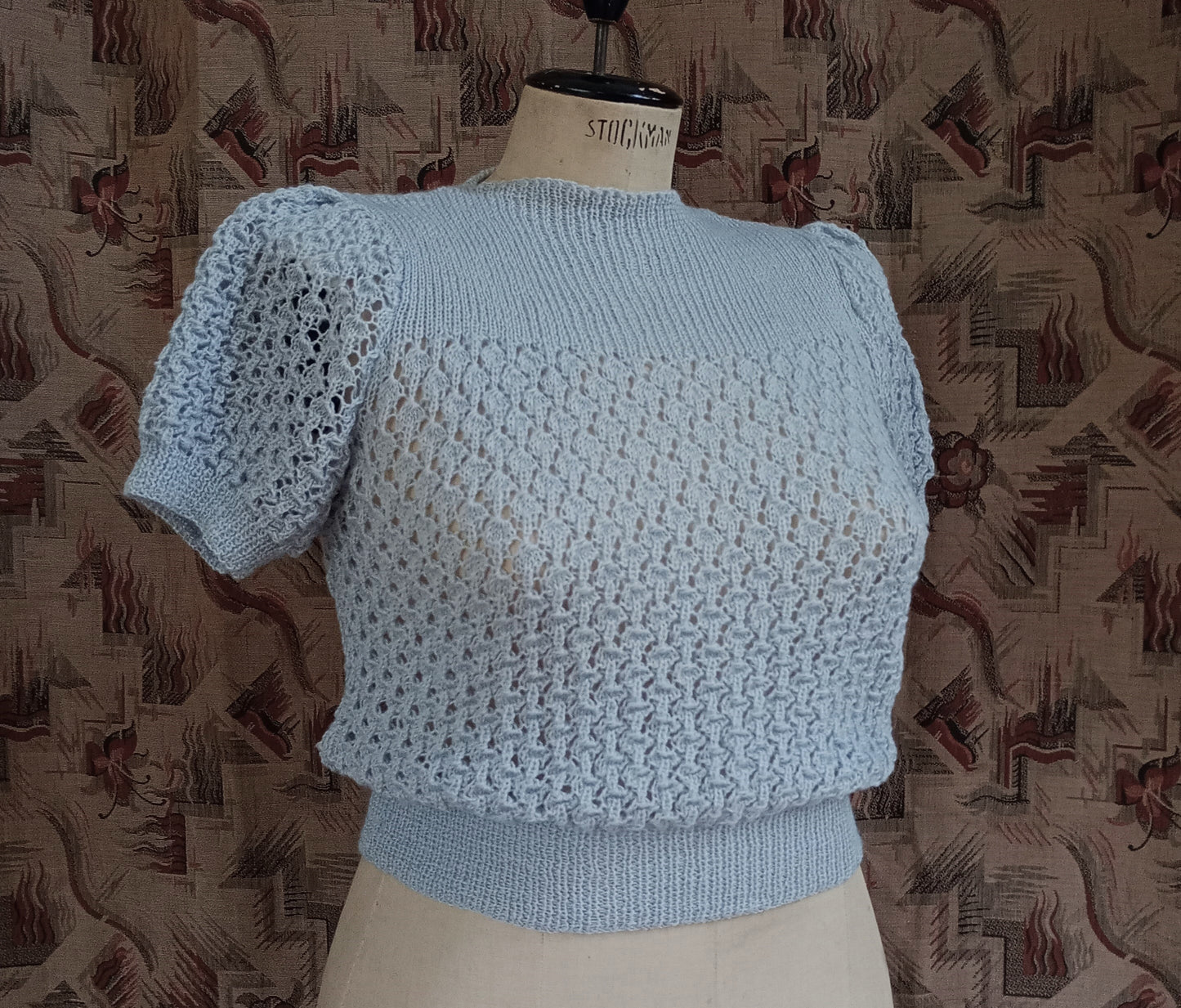 Reproduction 1940s Hand Knitted Jumper Light Grey Lacey Knit Sweater UK L