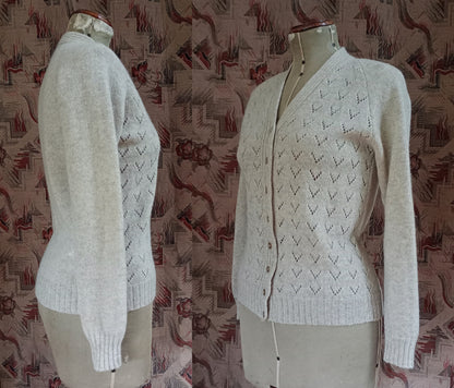 Original Vintage 1950s Knitted Cardigan Sweater Oatmeal Beige Shetland Wool UK S/M