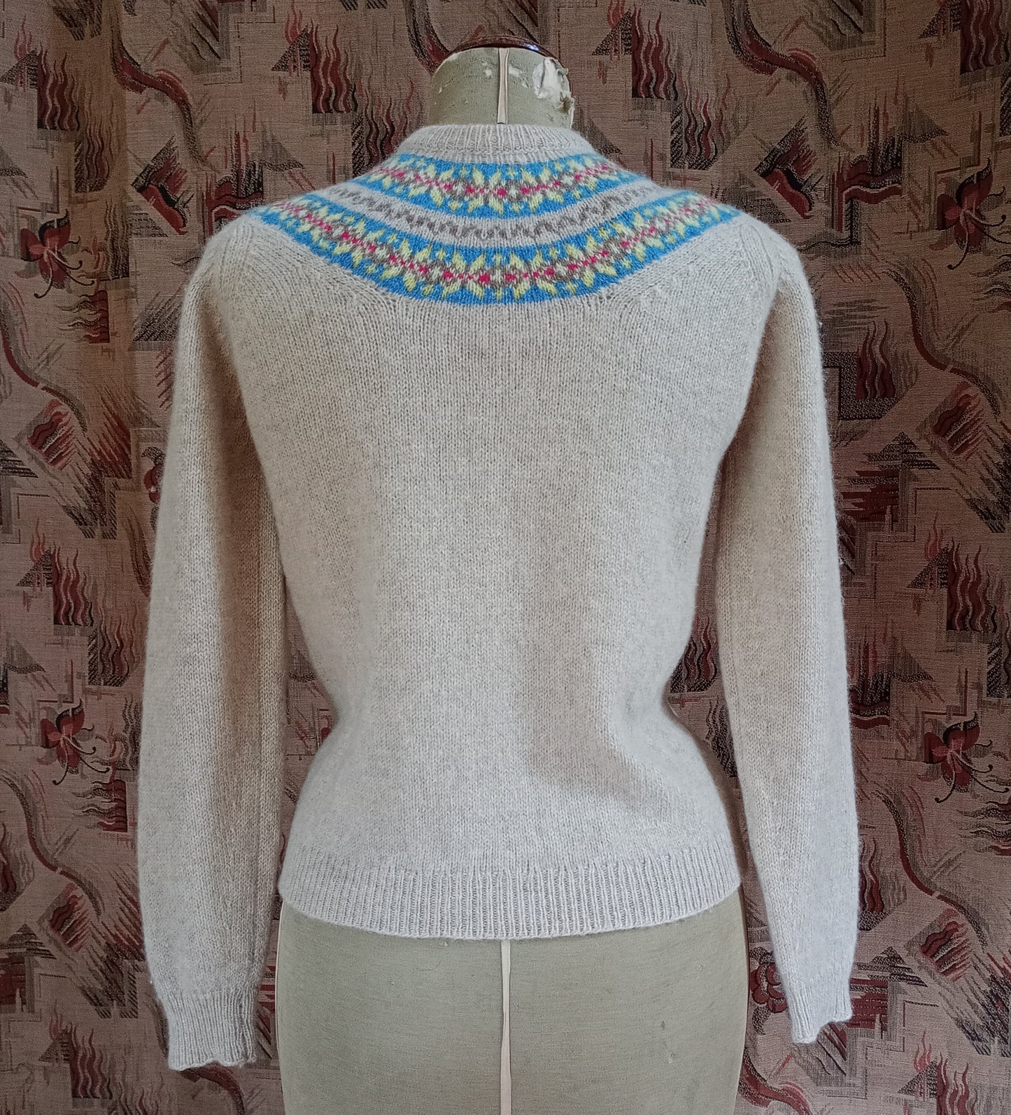 Original Vintage 1950s Knitted Cardigan Sweater Oatmeal Fair Isle Yoke UK S/M