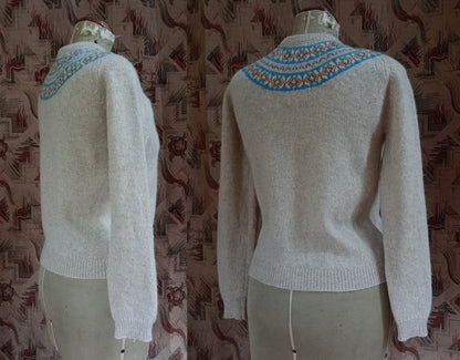 Original Vintage 1950s Knitted Cardigan Sweater Oatmeal Fair Isle Yoke UK S/M