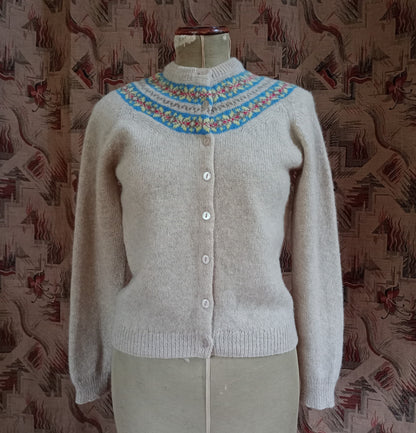 Original Vintage 1950s Knitted Cardigan Sweater Oatmeal Fair Isle Yoke UK S/M