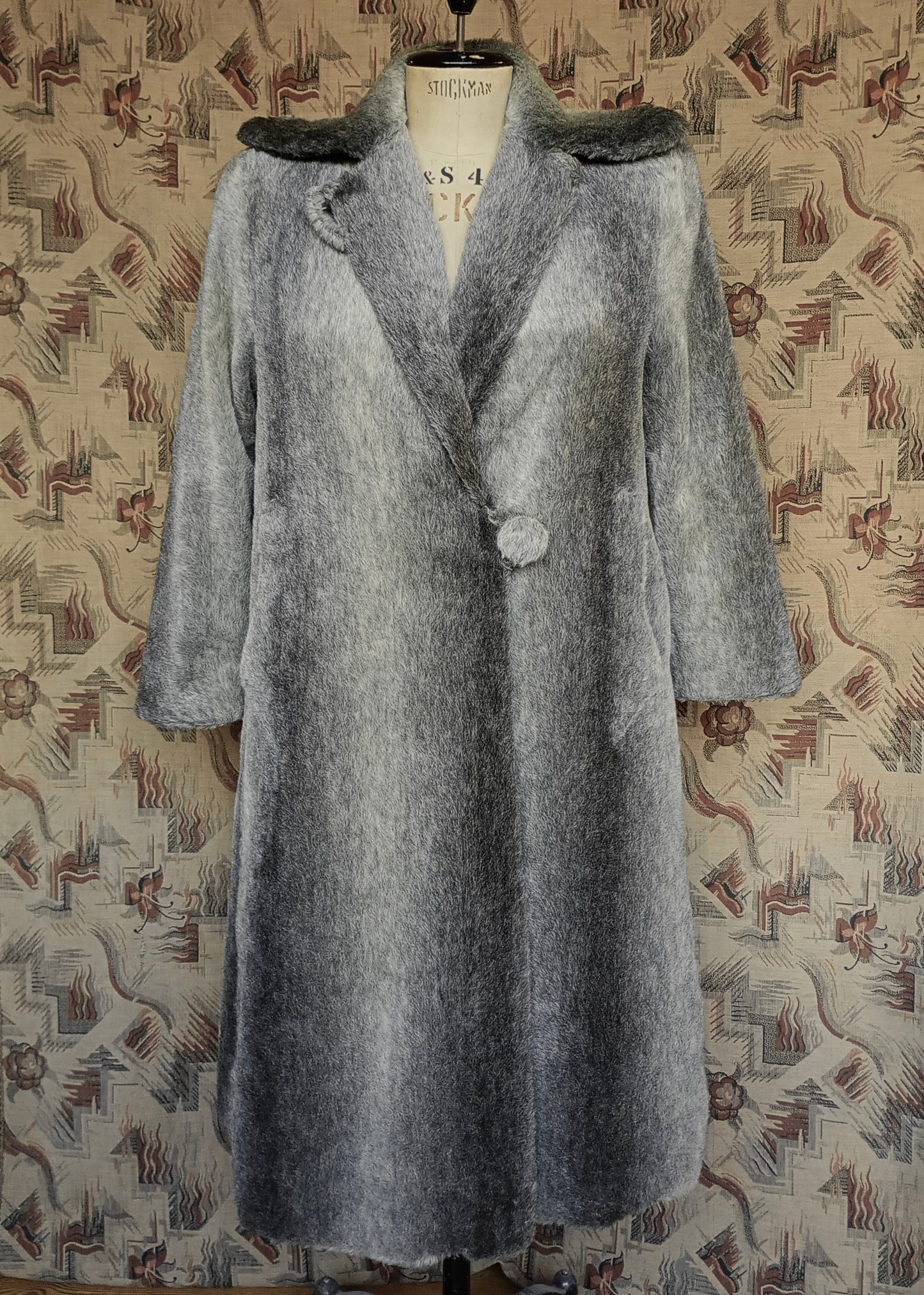 Original Vintage 1940s Coat Striped Fake Faux Fur Grey Teddy UK L