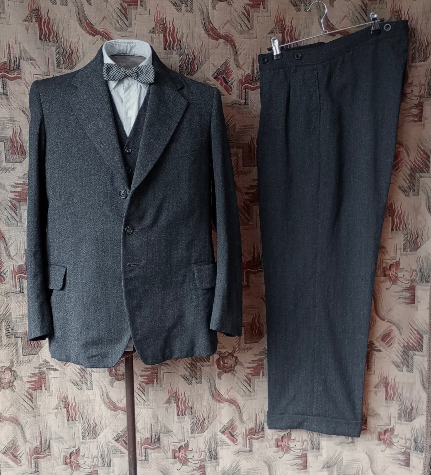 Vintage 1950s Mens Bespoke 3 Piece Suit Charcoal Grey Herringbone Wool 38"