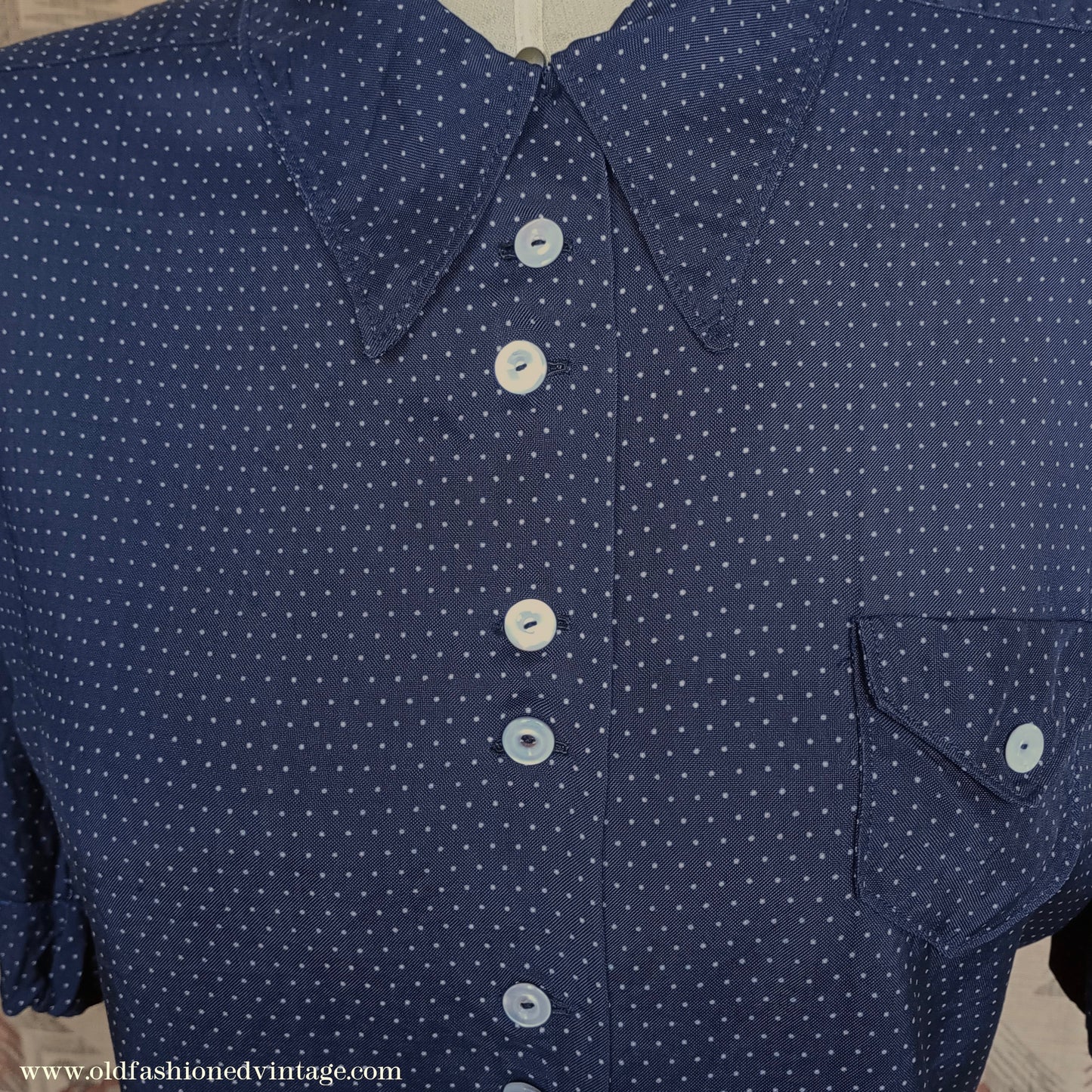 Vintage 1940s Blouse Dark Blue Spotty Rayon Short Sleeved Shirt UK M