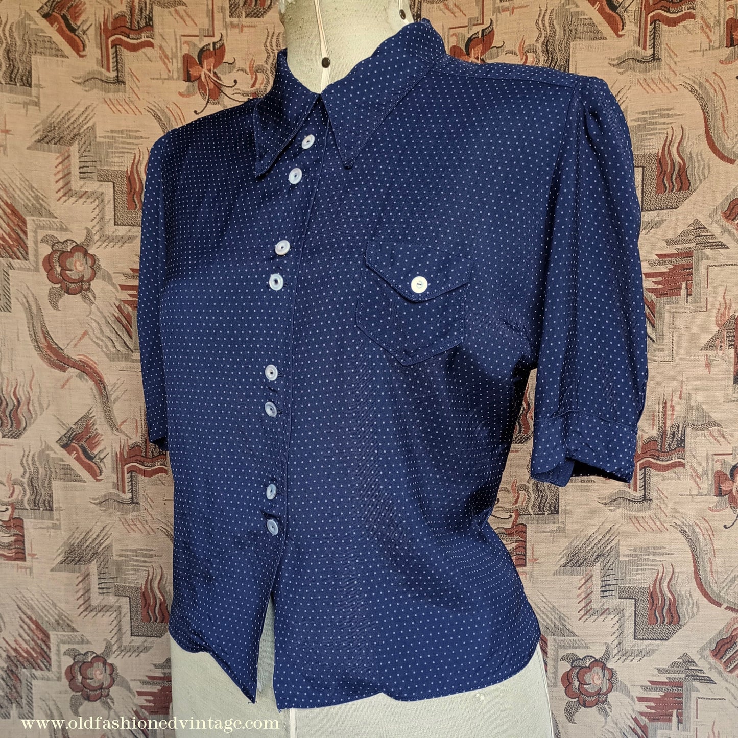 Vintage 1940s Blouse Dark Blue Spotty Rayon Short Sleeved Shirt UK M