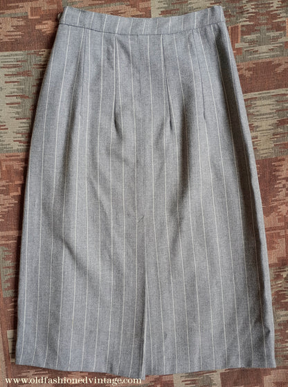 Vintage 1940s Suit Grey White Pinstripe Jacket Skirt UK XS