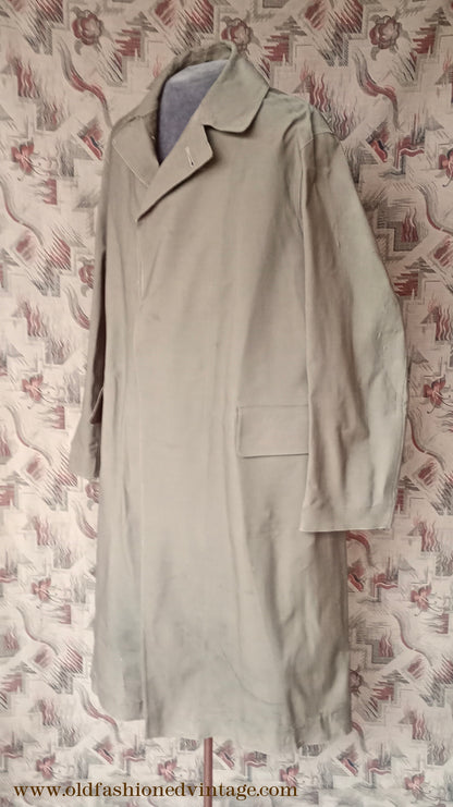 Vintage Mens 1950s British Army Khaki Rubberised Raincoat Coats Rubberproofed 1A UK L/XL