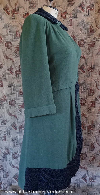 Vintage 1940s Green Wool Asymmetrical Astrakhan Trim Coat UK L