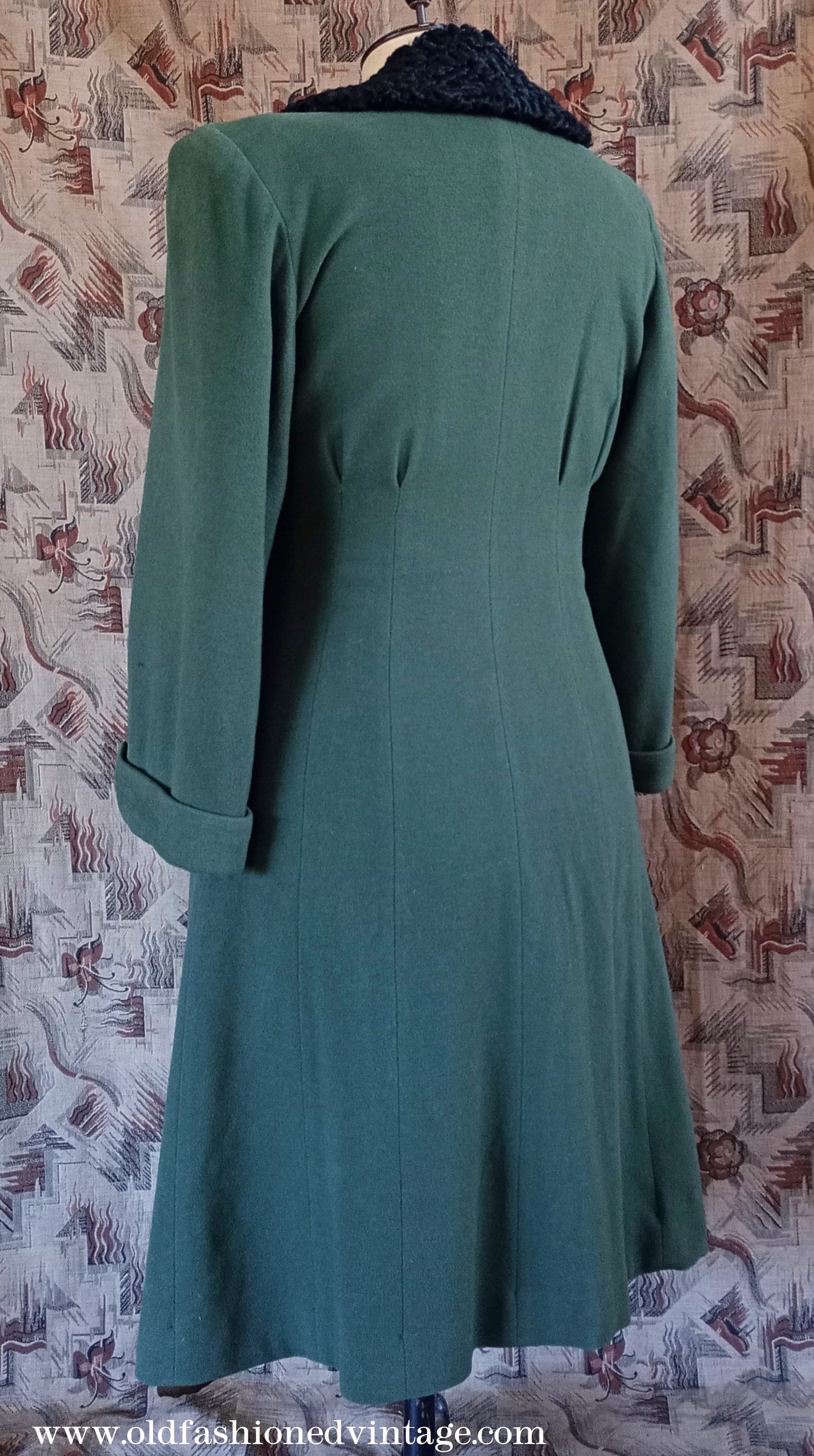 Vintage 1940s Green Wool Asymmetrical Astrakhan Trim Coat UK L