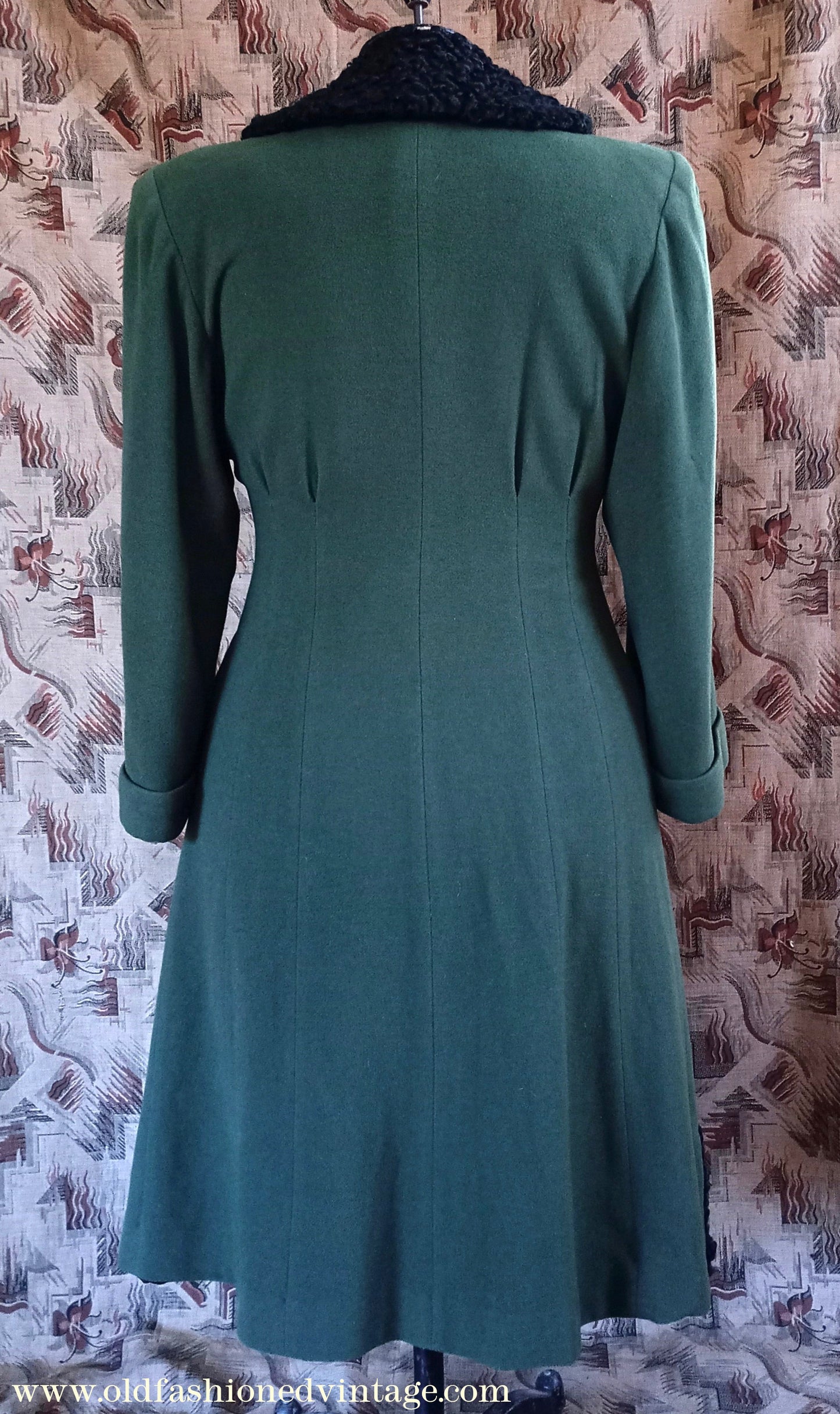 Vintage 1940s Green Wool Asymmetrical Astrakhan Trim Coat UK L