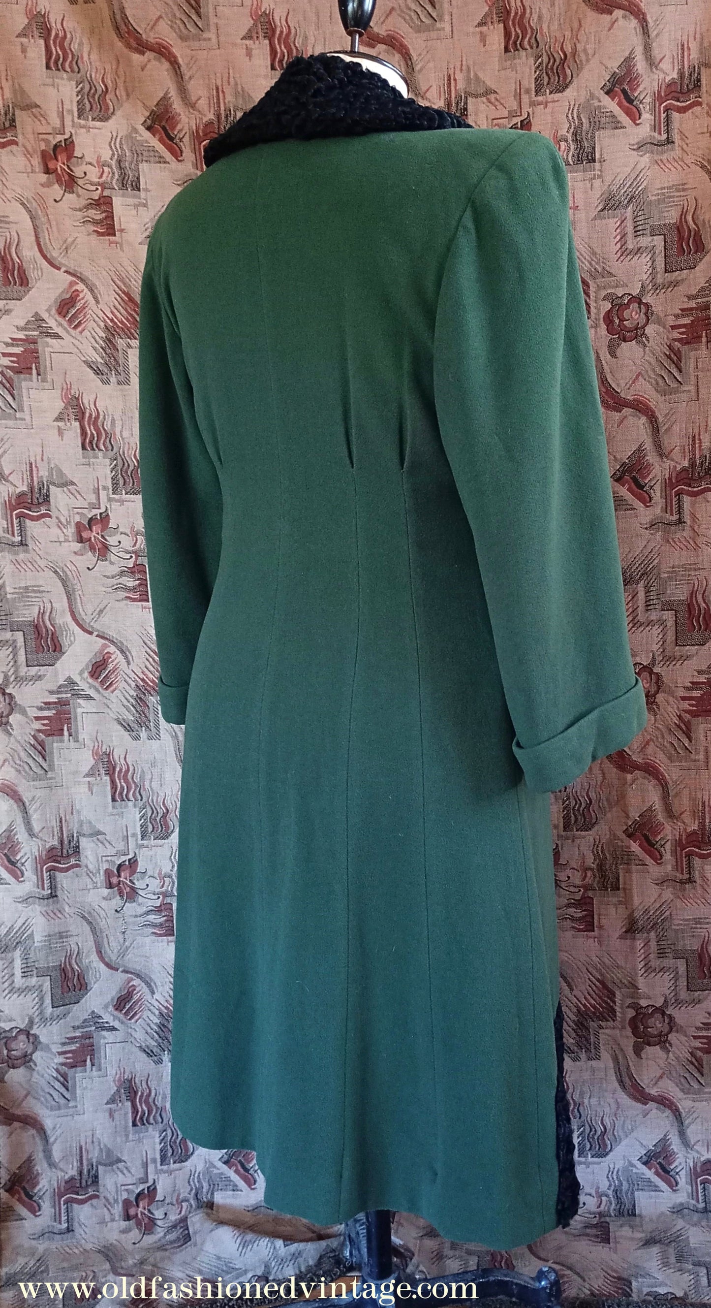 Vintage 1940s Green Wool Asymmetrical Astrakhan Trim Coat UK L