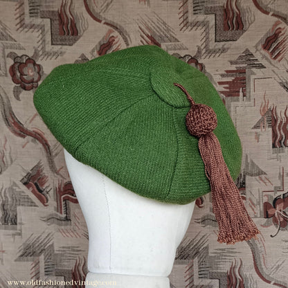 Vintage 1950s Green Wool Beret Brown Tassel 40s