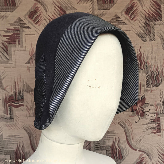 Vintage 1920s 1930s Grey Felt Hat Silver Trim Cloche
