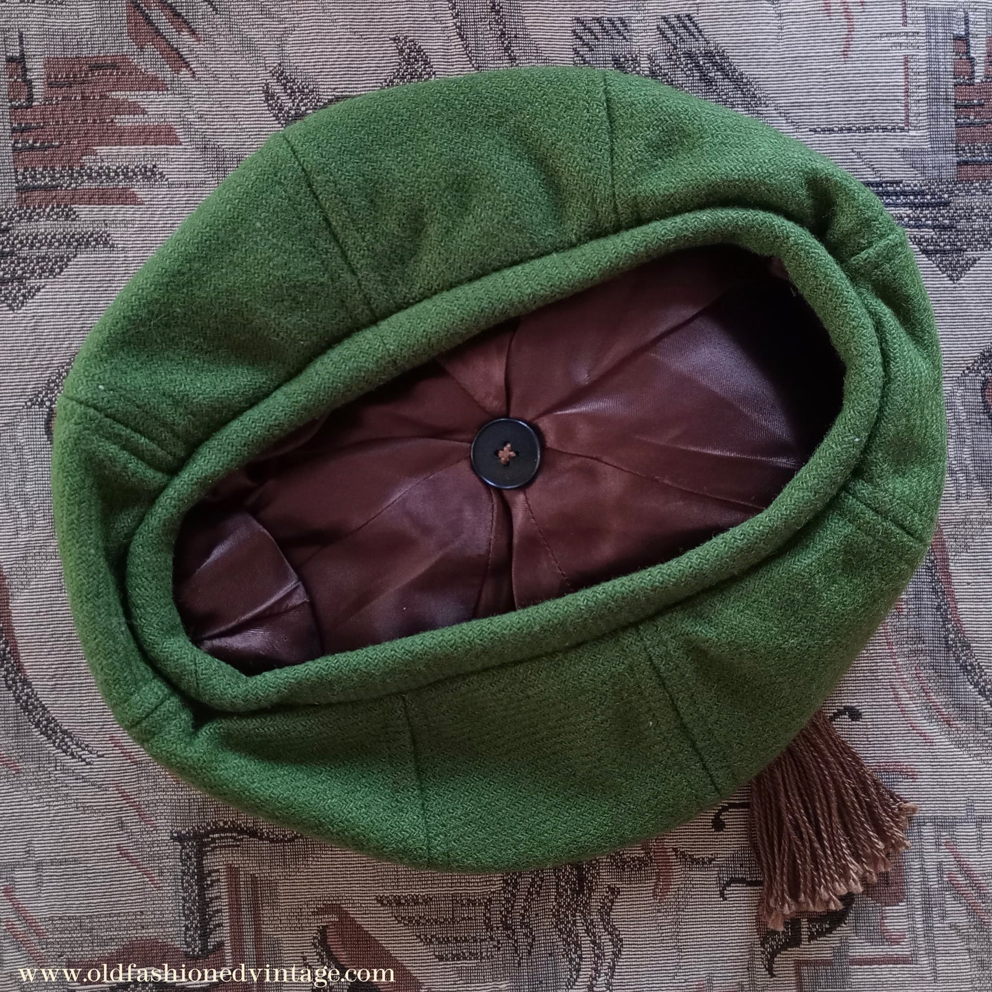 Vintage 1950s Green Wool Beret Brown Tassel 40s