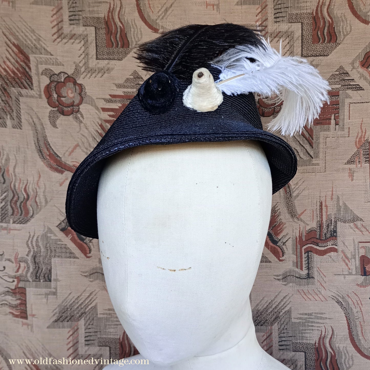 Amazing Vintage 1930s 40s Black Straw Hat Novelty Chenille Faux Bird & Feather Trim Perch