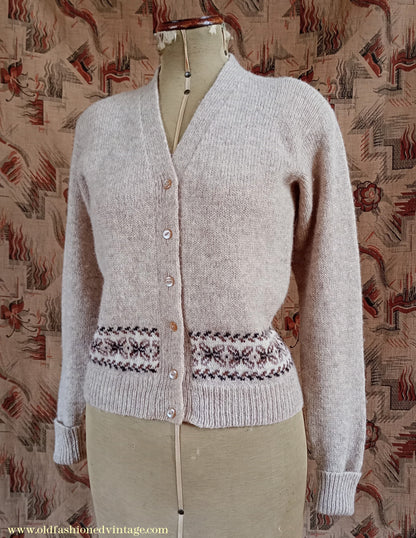 Vintage 1950s Cardigan Beige Oatmeal Brown Fair Isle Shetland Wool UK M