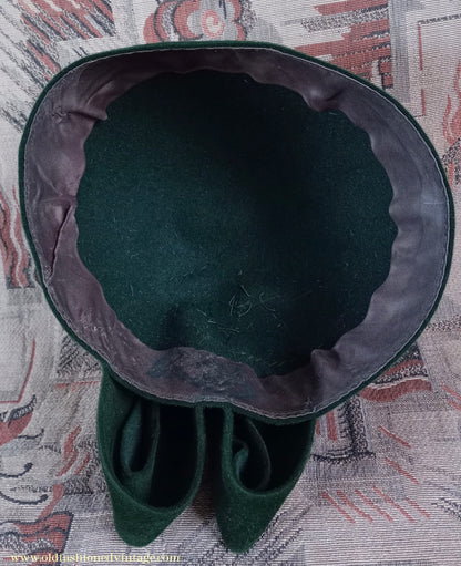 Vintage 1930s Green Felt Hat Asymmetrical Deco Cloche Reslaw