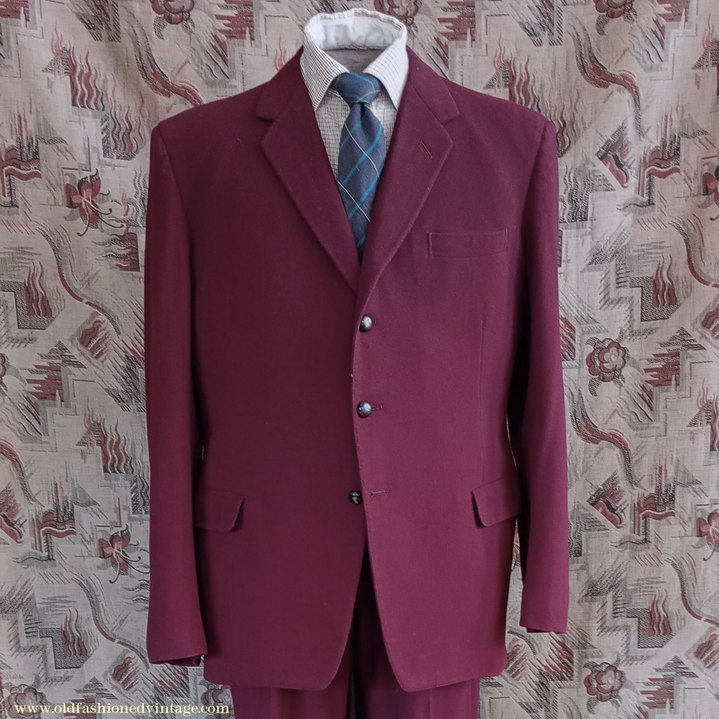 Vintage Mens Bespoke 1960s Suit Burgundy Doeskin Wool 2 Piece Tailored 42"