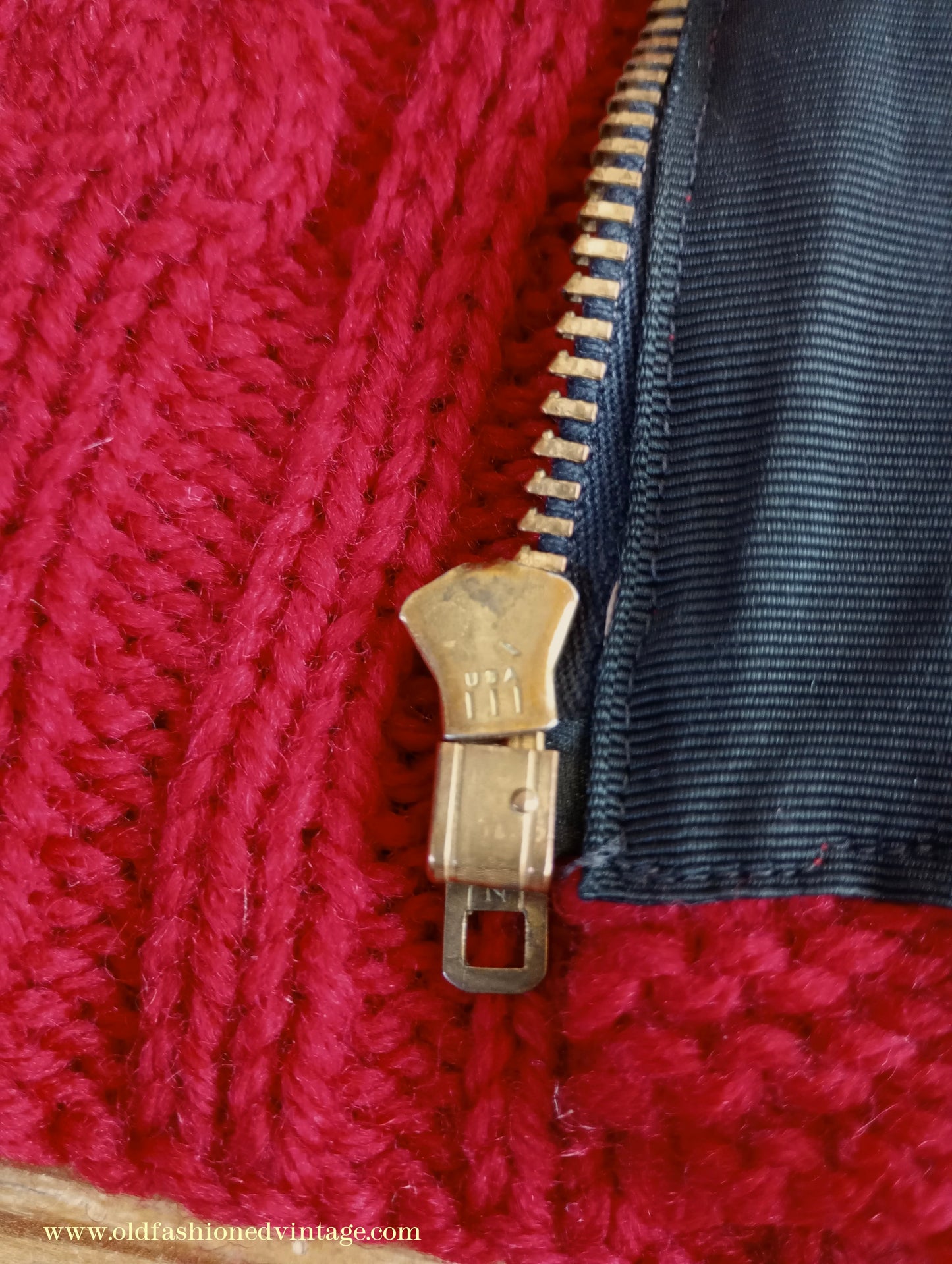 Vintage Mens 1950s Hand Knitted Lumberjacket Zip Up Cardigan Sweater Cable Stitch Red UK M