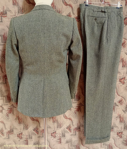 Vintage Mens Early 1960s London Bespoke Tailored Tweed Suit Olive Green Wool 2 Piece 38" Long
