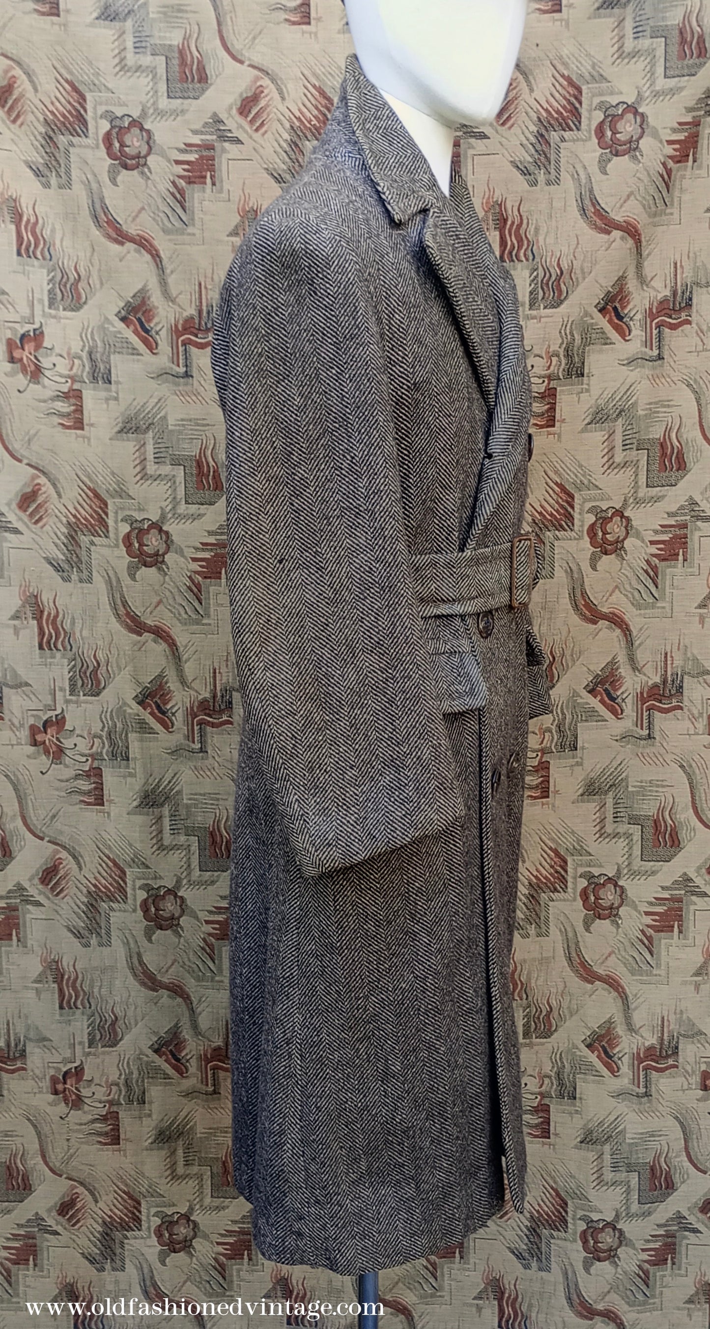 Vintage 1940s CC41 Double Breasted Overcoat Brown Herringbone Wool Tweed DB Belted UK S