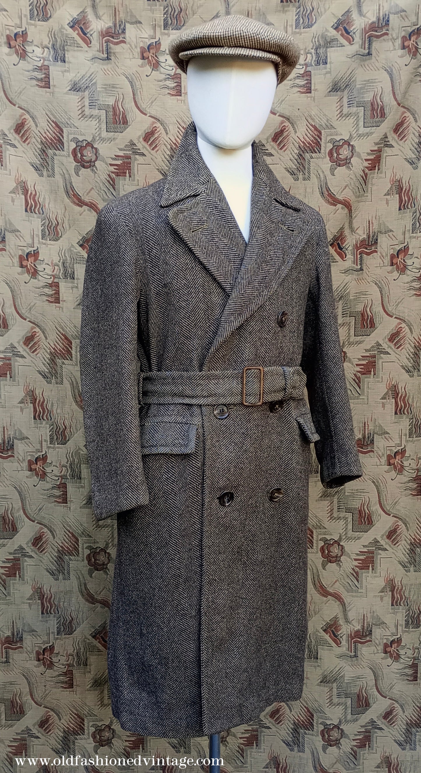 Vintage 1940s CC41 Double Breasted Overcoat Brown Herringbone Wool Tweed DB Belted UK S