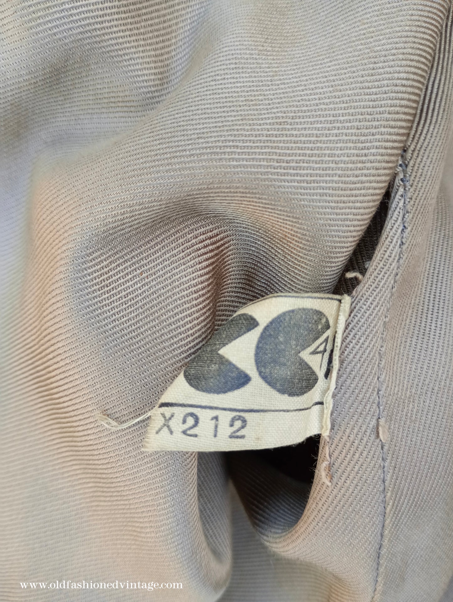 Vintage 1940s CC41 Double Breasted Overcoat Brown Herringbone Wool Tweed DB Belted UK S